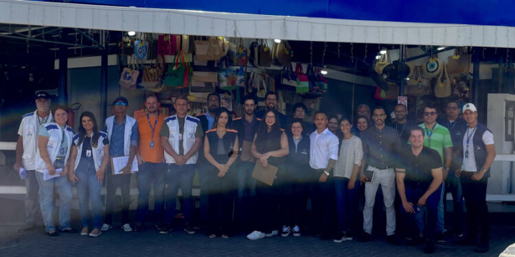 Procon Maceió fiscaliza bares e restaurantes dos litorais Norte e Sul