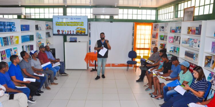 Detran Alagoas promove workshops para capacitar motoristas de transporte escolar
