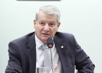 Comissão aprova projeto que estabelece normas para abordagens policiais a pessoas com crise mental  Fonte: Agência Câmara de Notícias