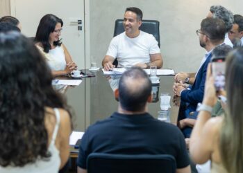 Paulo Dantas autoriza concurso para 127 vagas de professores na Uneal