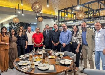 Arthur Lira recebe prefeitos e prefeitas de AL em Brasília e articula atendimento à demandas dos municípios alagoanos