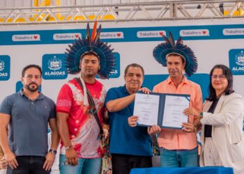 Governo de Alagoas inaugura escola indígena na aldeia Karuazu, em Pariconha