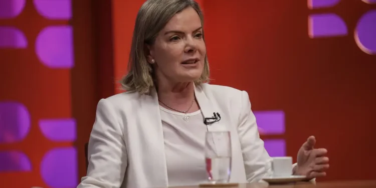 Posse da nova ministra está marcada para o dia 10 de março