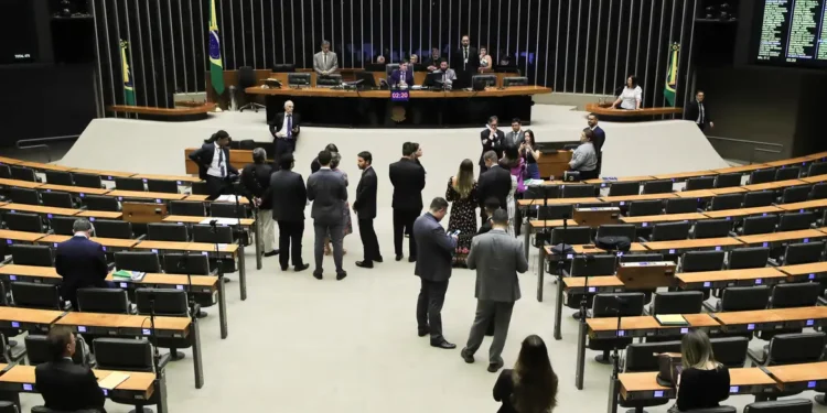 Bancada da Bíblia consolida força, mas vive novos desafios