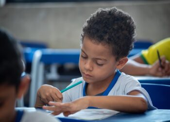 Número de crianças leitoras nas redes públicas de Alagoas avança quase 200%