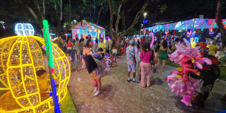 Grupos de Economia Solidária vendem produtos na Vila de Carnaval