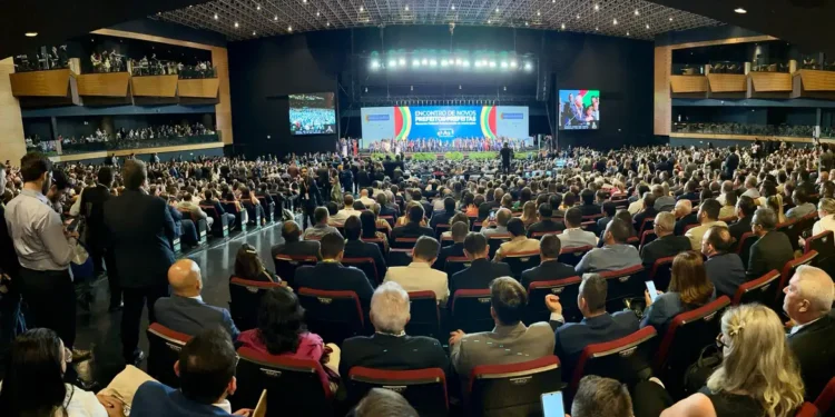 Encontro de prefeitos promove integração de municípios de fronteiras