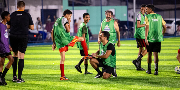 JHC entrega Areninha Graciliano Ramos e amplia espaços de esporte e lazer na parte alta
