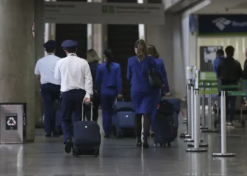 Senado aprova isenção de visto a turistas dos EUA, Austrália e Canadá