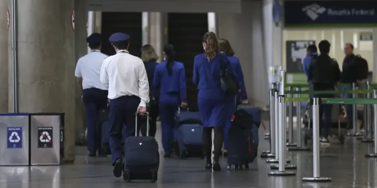 Senado aprova isenção de visto a turistas dos EUA, Austrália e Canadá