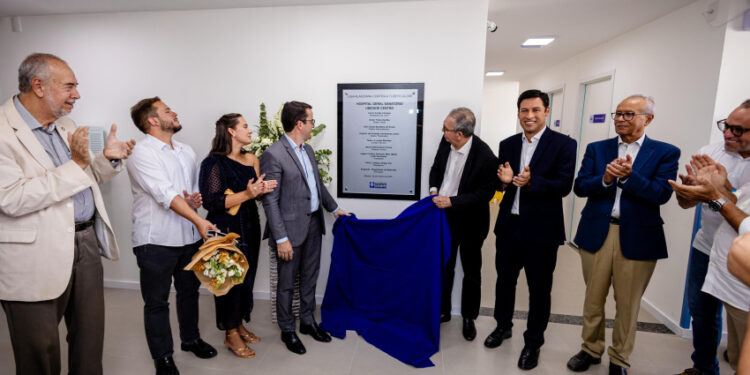 Vice-prefeito prestigia inauguração da nova unidade do Hospital Sanatório