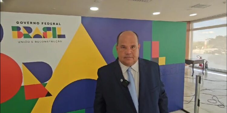 Secretário de Estado da Saúde prestigia em Brasília posse do ministro Alexandre Padilha