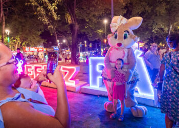 Espaços da Vila de Páscoa terão espetáculos musicais e diversão para a criançada no feriadão