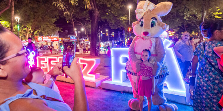 Espaços da Vila de Páscoa terão espetáculos musicais e diversão para a criançada no feriadão