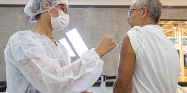 Maceió conta com mais um ponto para vacinação no Parque Shopping a partir desta quinta (17)