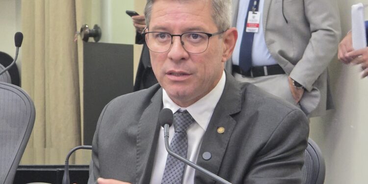 Cabo Bebeto denuncia atraso no repasse de recursos para entidades terapêuticas