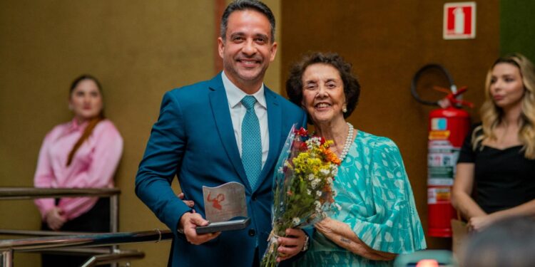 Prêmio Selma Britto celebra 10 anos com homenagens a grandes personalidades