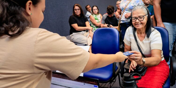 Programa Celular Seguro da SSP restitui cerca de 100 aparelhos recuperados