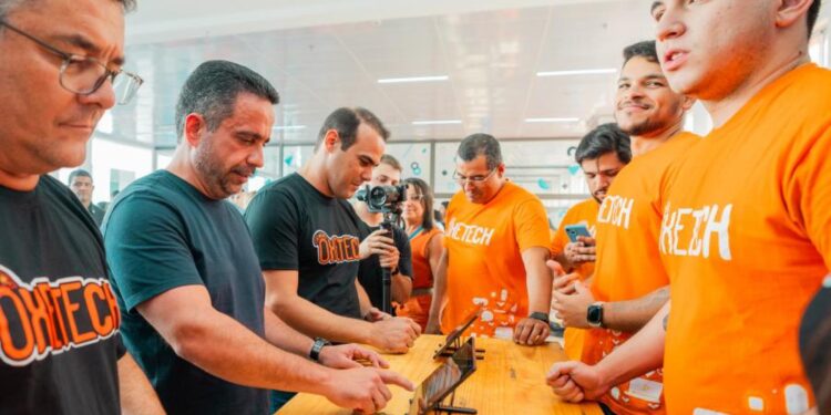 Programa do Governo de Alagoas, Oxetech Work já empregou quase 400 jovens na área de tecnologia