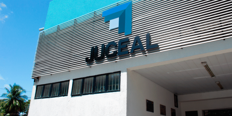 Com 12.887 aberturas empresariais, Alagoas bate recorde no primeiro trimestre de 2025