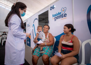 Conjunto Maceió I, na Cidade Universitária, recebe programa itinerante de assistência médica