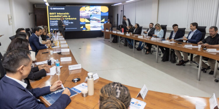 JHC recebe investidores para apresentar aspectos técnicos da implantação do BRT em Maceió