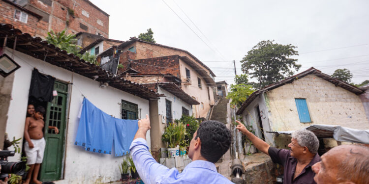 JHC visita áreas de risco e garante assistência às famílias afetadas