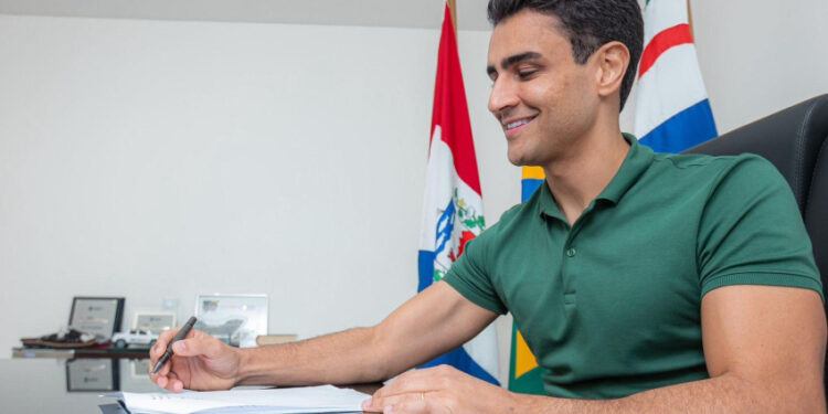 JHC anuncia reajuste salarial para servidores municipais