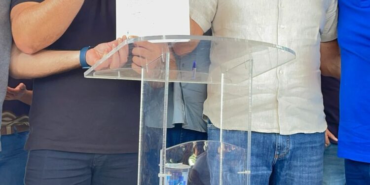 Arthur Lira entrega equipamentos para agricultura familiar e assina ordem de serviço para obras de pavimentação em Porto Real do Colégio