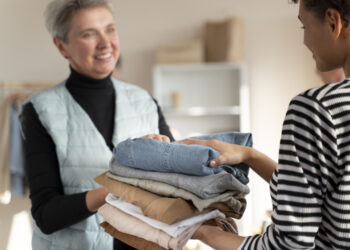 Saúde promove Campanha do Agasalho para pessoas em situação de rua