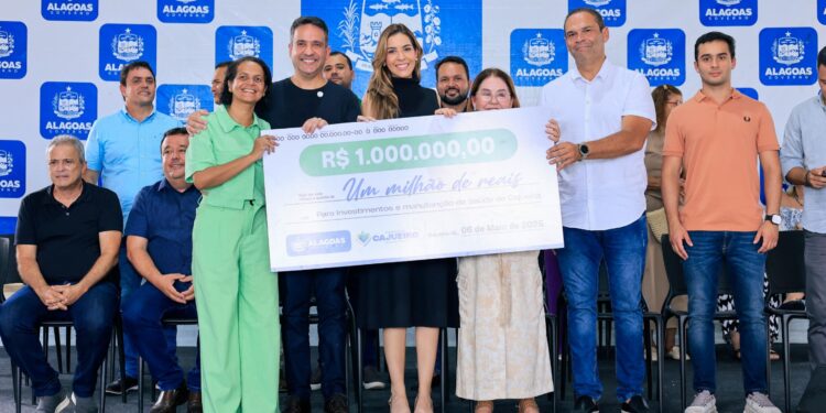 Paulo Dantas entrega obras de mobilidade urbana e abastecimento em Cajueiro