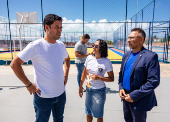 Vice-prefeito e titular da Seminfra vistoria de obras de praças no Benedito Bentes