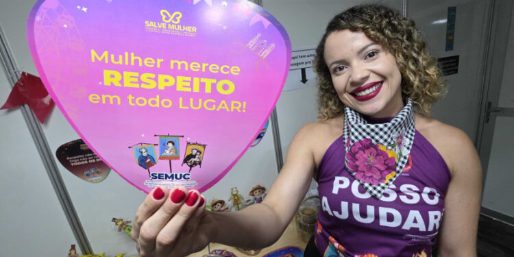 Cabines temáticas garantem acolhimento e combatem assédio no São João Massayó