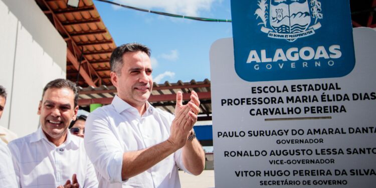 Governo de Alagoas entrega mais uma Escola do Coração, em São Sebastião