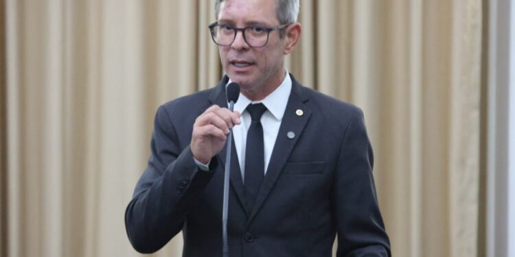 Cabo Bebeto solicita maior atenção para saúde mental de policiais e cobra orçamento para Hospital Militar