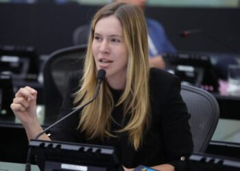 Cibele Moura anuncia fim dos fogos com estampido em Alagoas a partir de 2026