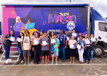 Prefeitura e SENAI levam inclusão digital e empreendedorismo aos bairros de Maceió