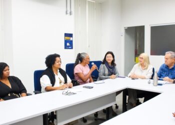 Ronaldo Lessa agenda reunião técnica após ouvir quilombolas de Santana do Mundaú