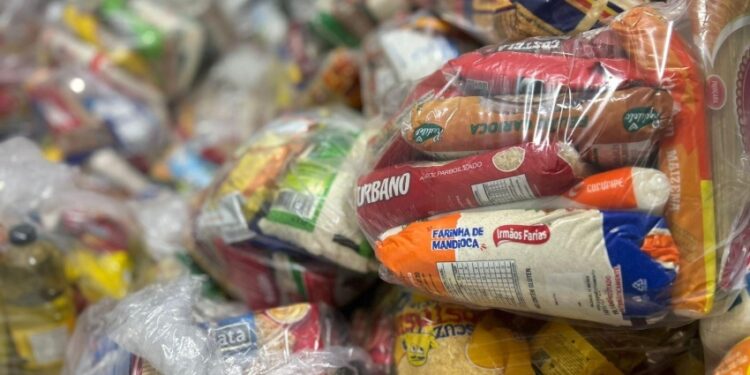 Campanha arrecada mais de 100 cestas básicas nas Areninhas de Maceió