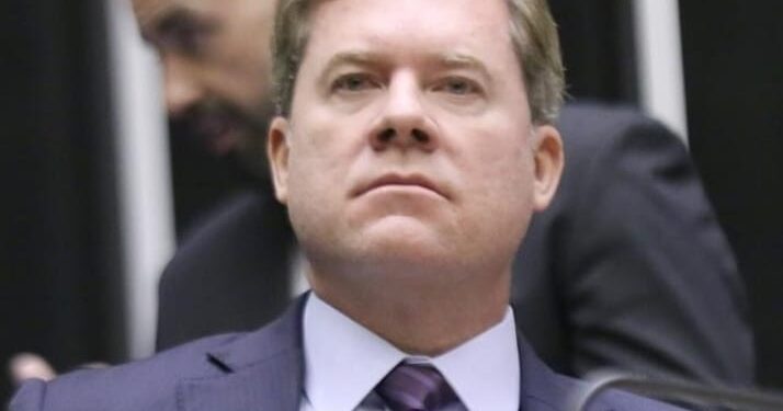 Lei Felca: Marx Beltrão lança ofensiva contra a sexualização infantil na internet