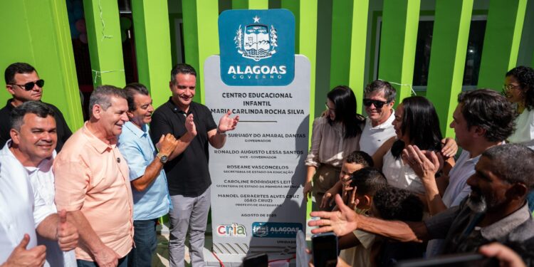 Governador entrega creche Cria e obras do Minha Cidade Linda em Ibateguara