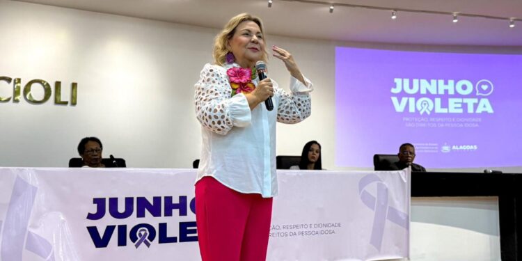 Governo de Alagoas garante apoio à 1ª Conferência Livre da Mulher Idosa no estado