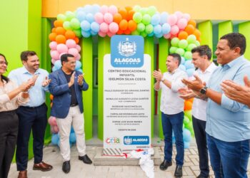 Paulo Dantas entrega obras de infraestrutura urbana, lazer e educação em Feliz Deserto