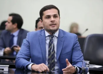 Deputado Alexandre Ayres reforça mobilização pela inclusão da vacina contra Meningite B no SUS