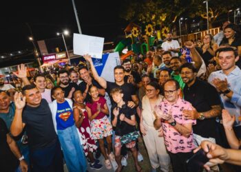 JHC entrega praça com food park, fortalece comércio e amplia áreas de lazer em Santo Eduardo