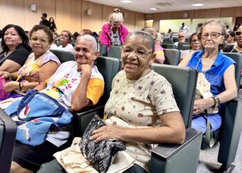 Governo de Alagoas promove inédita Caminhada da Pessoa Idosa na Ponta Verde