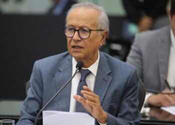 Assembleia aprova projeto que proíbe venda de ultraprocessados em escolas