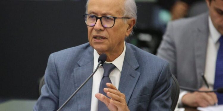 Assembleia aprova projeto que proíbe venda de ultraprocessados em escolas