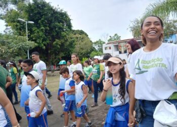 Alurb encerra atividades do Mês da Árvore com ações sustentáveis na Santa Amélia
