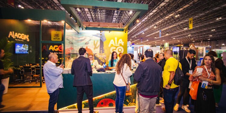 Destino Alagoas é destaque na ABAV Expo 2025, no Rio de Janeiro